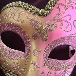 IT's Halloween !!  NYE!! 3 Handmade Venetian Beautiful Carnival Masks NEVER worn